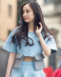 10 Artis Mandarin Paling Cantik dan Berbakat Saat ini