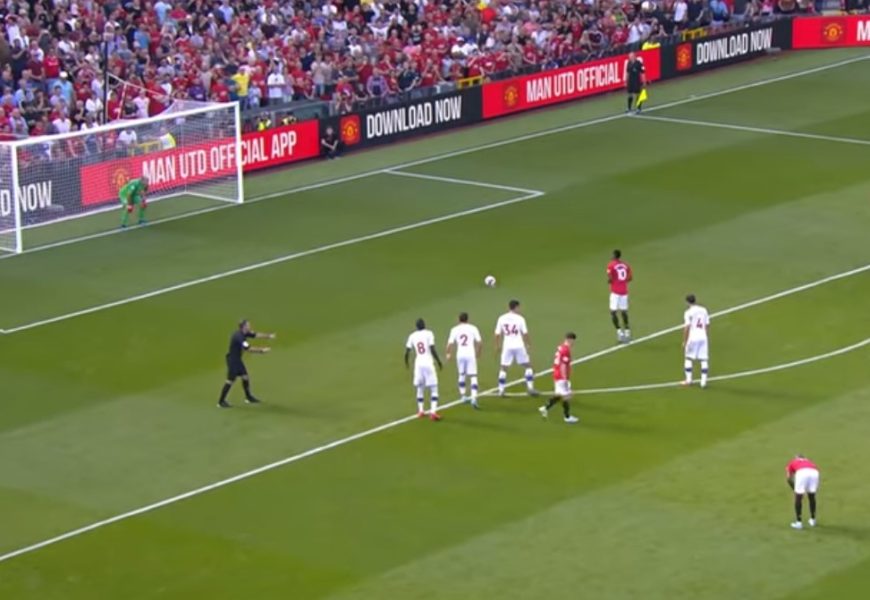 Manchester United kalah 1-2 dari Crystal Palace Manchester United kalah 1-2 dari Crystal Palace